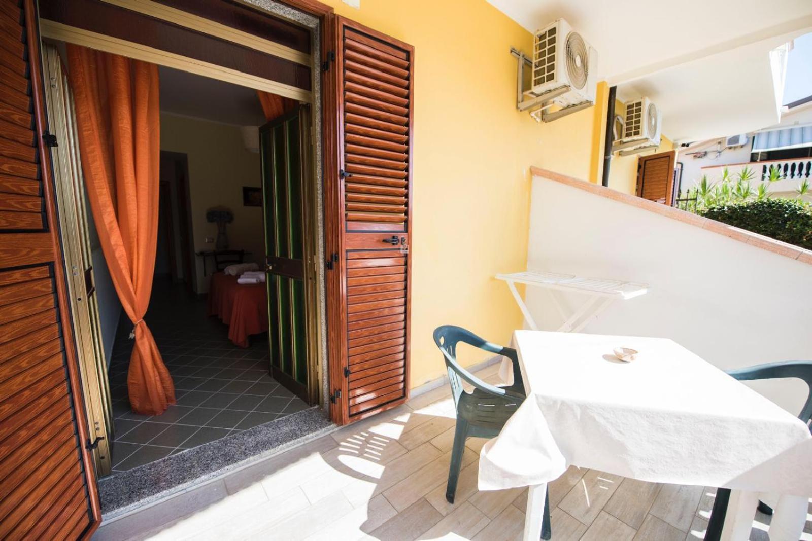 B&B Casa Cosmano Brancaleone Marina Bagian luar foto
