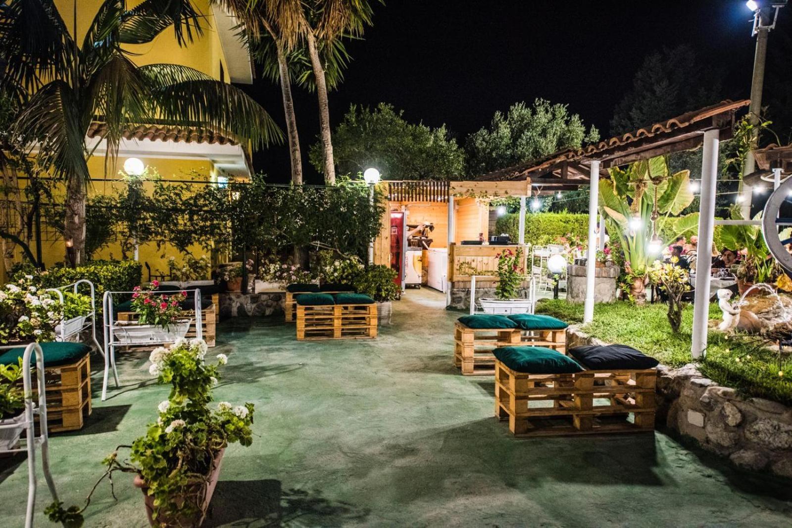 B&B Casa Cosmano Brancaleone Marina Bagian luar foto