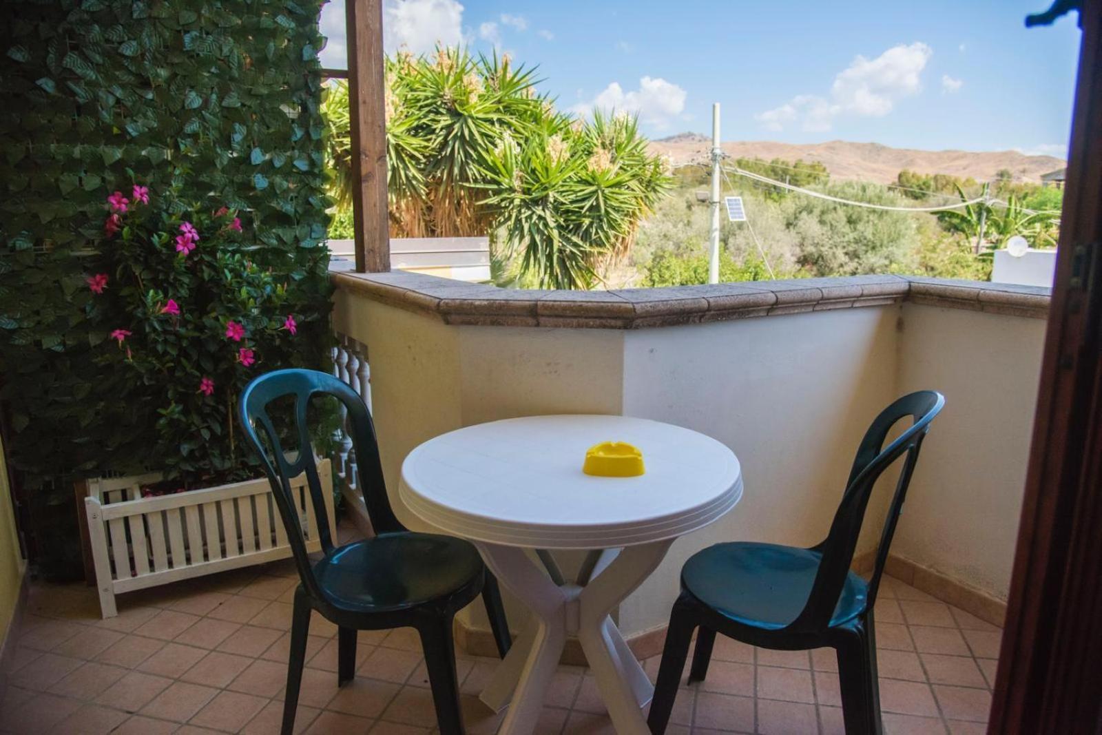 B&B Casa Cosmano Brancaleone Marina Bagian luar foto